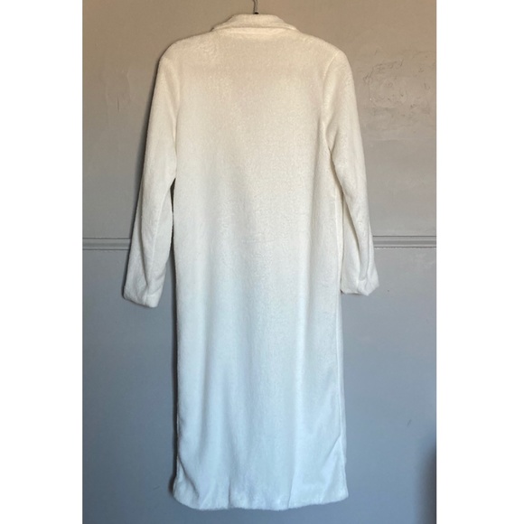 Women's White Faux Fur Plush Coat - Picture 2 of 3